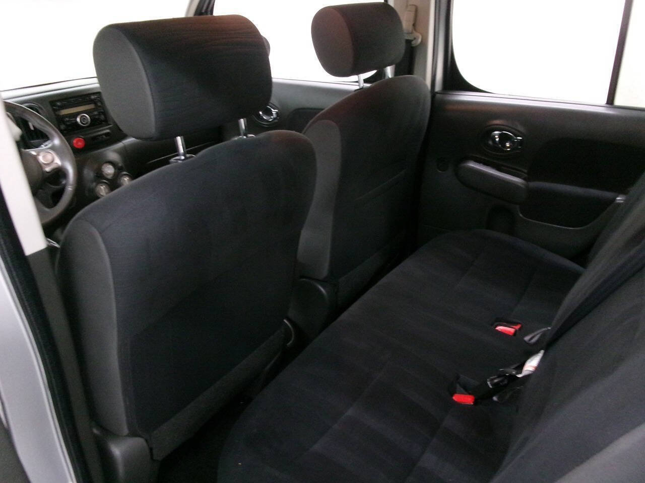 Used 2010 Nissan Cube 1.8 S w/ Interior Illumination Pkg FWD image 16