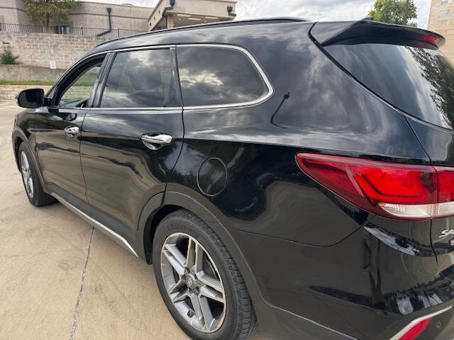 Used 2018 Hyundai Santa Fe Limited w/ Cargo Package image 13