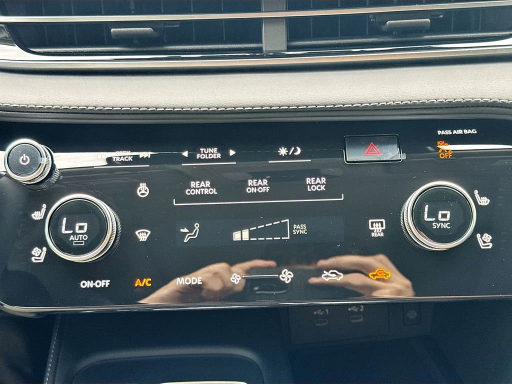 Certified 2026 INFINITI QX60 Luxe w/ Cargo Package image 17