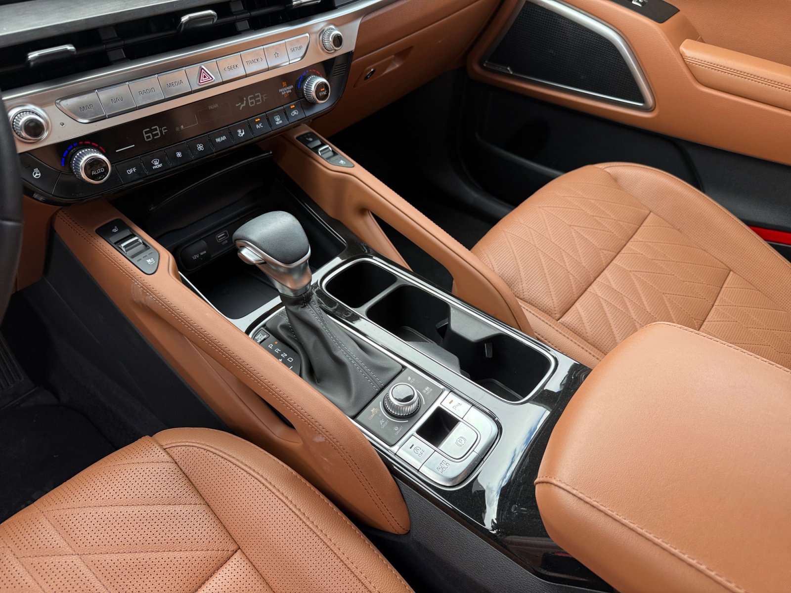 Used 2023 Kia Telluride EX X-Line image 13