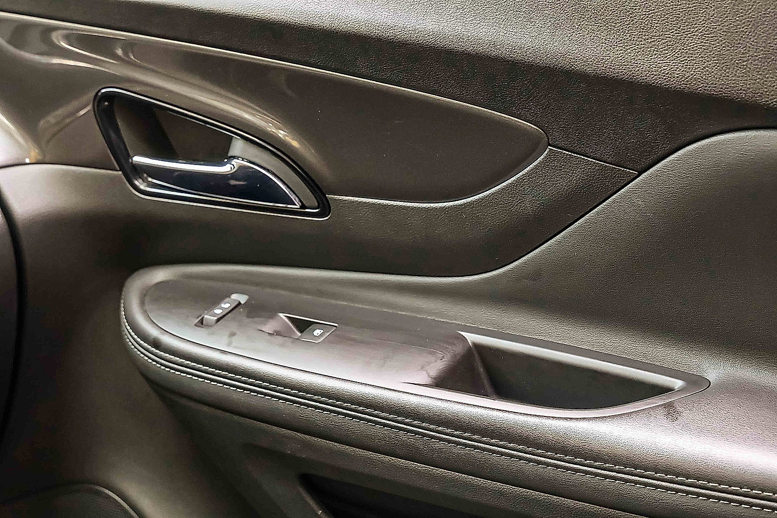 Used 2022 Buick Encore Preferred image 16