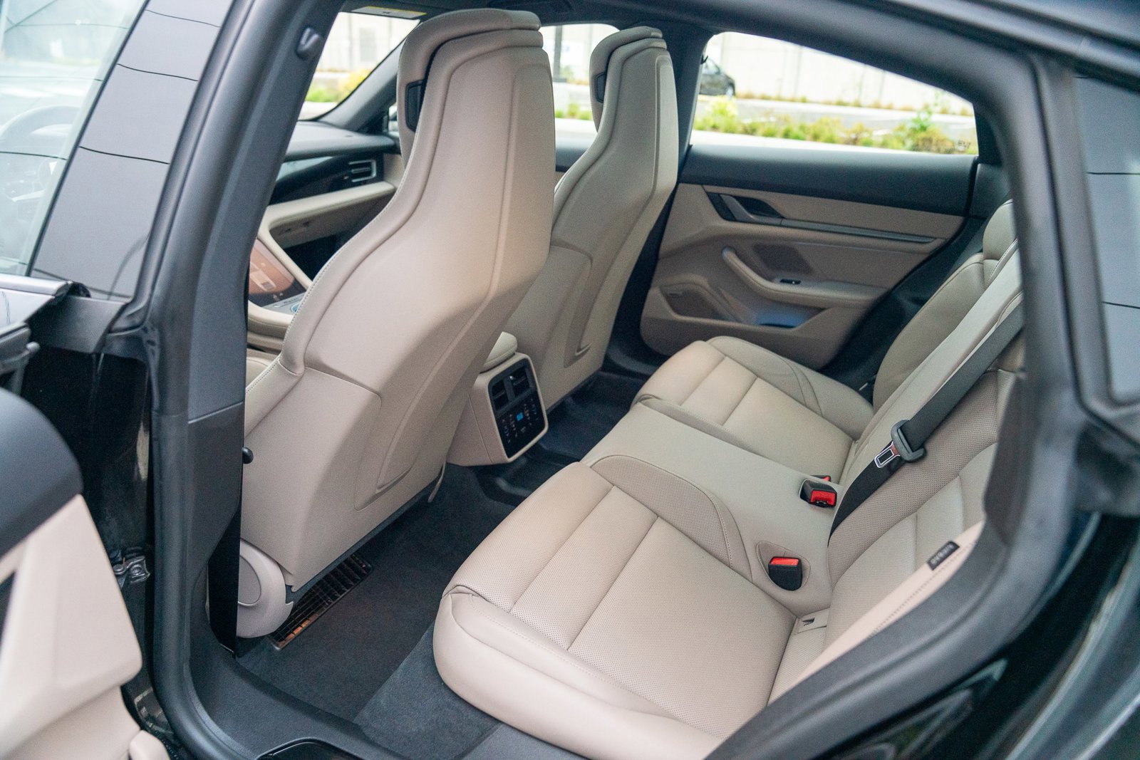 Certified 2025 Porsche Taycan image 21