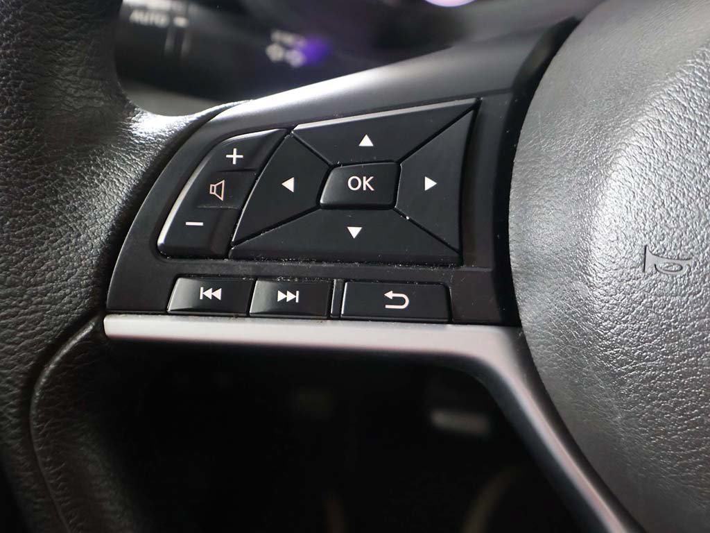 Used 2025 Nissan Altima 2.5 SV FWD image 34