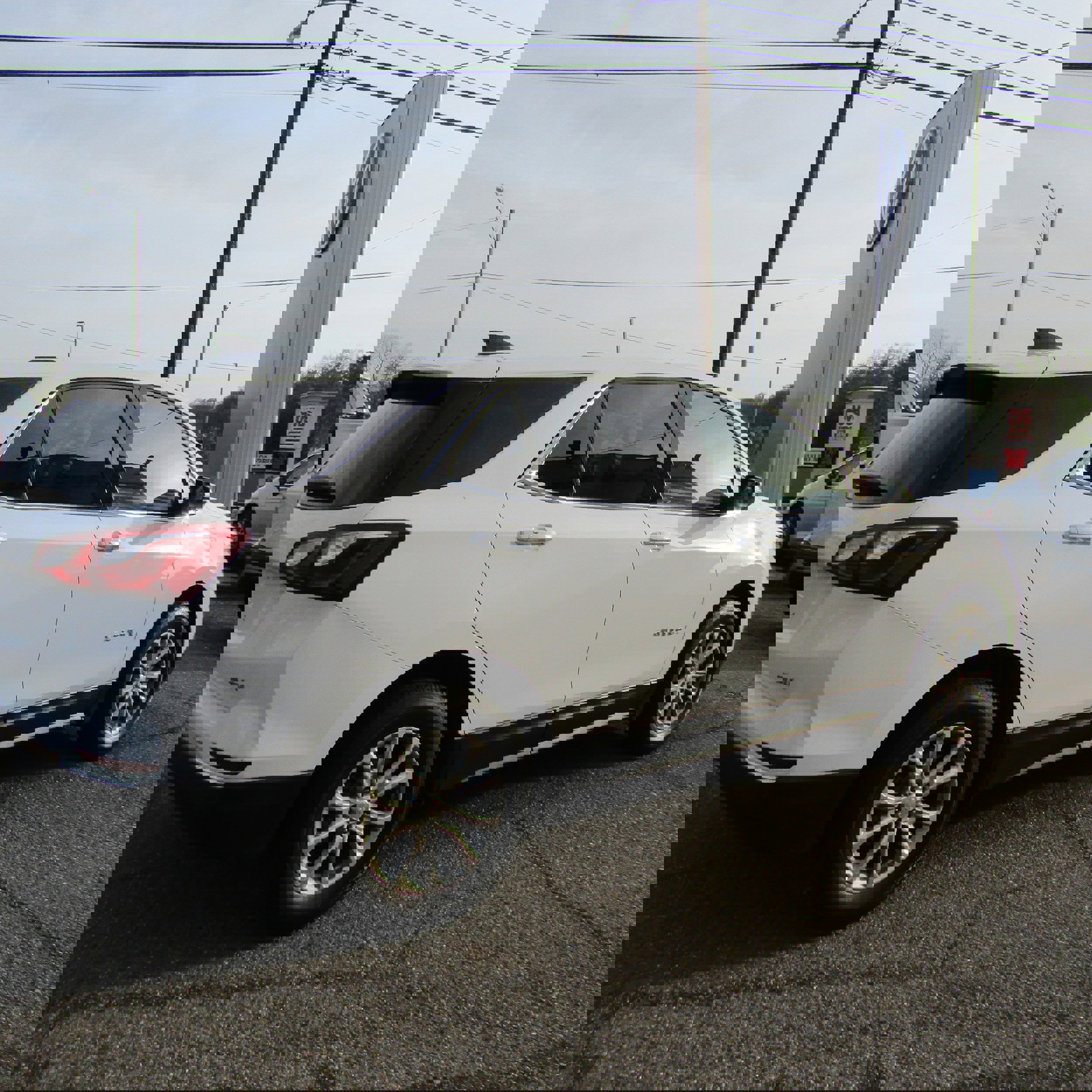 Used 2019 Chevrolet Equinox LT image 8