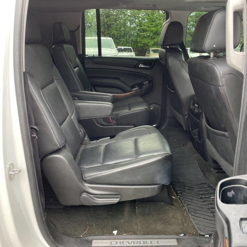 Used 2017 Chevrolet Suburban Premier AWD/4WD image 15