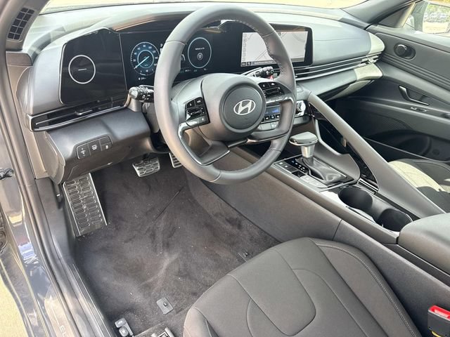 New 2026 Hyundai Elantra SEL FWD image 21