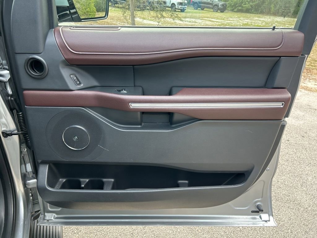 Used 2024 Ford Expedition Max Limited image 42