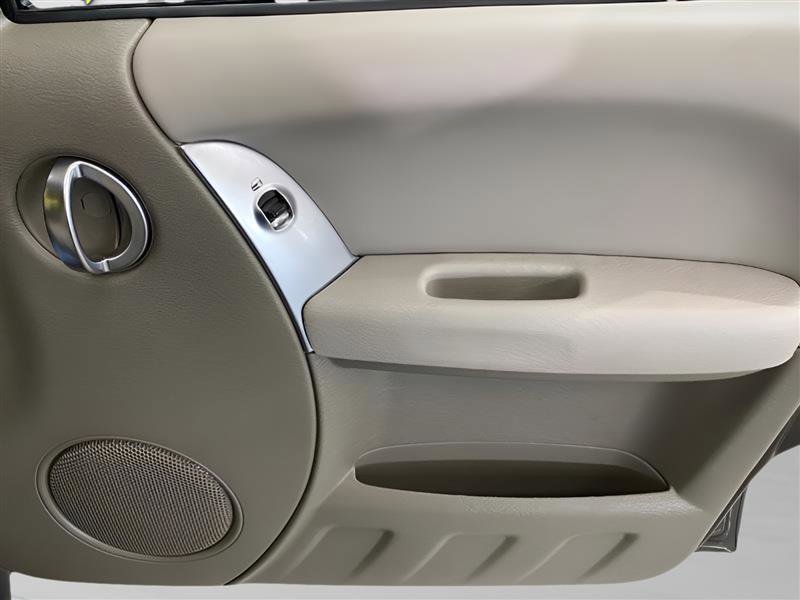 Used 2005 Jeep Liberty Limited image 23