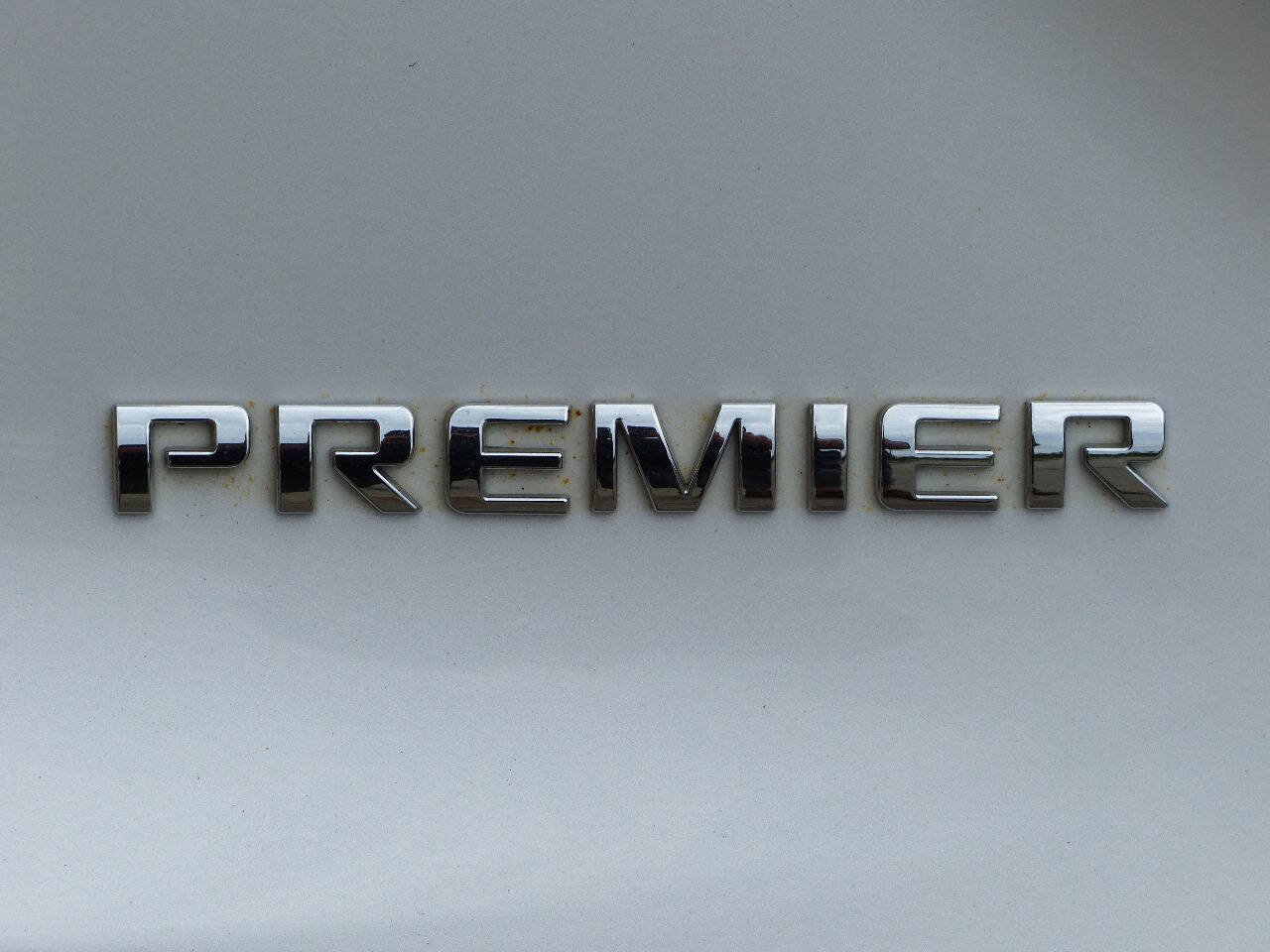 Used 2020 Chevrolet Blazer Premier w/ LPO, Floor Liner Package AWD/4WD image 14