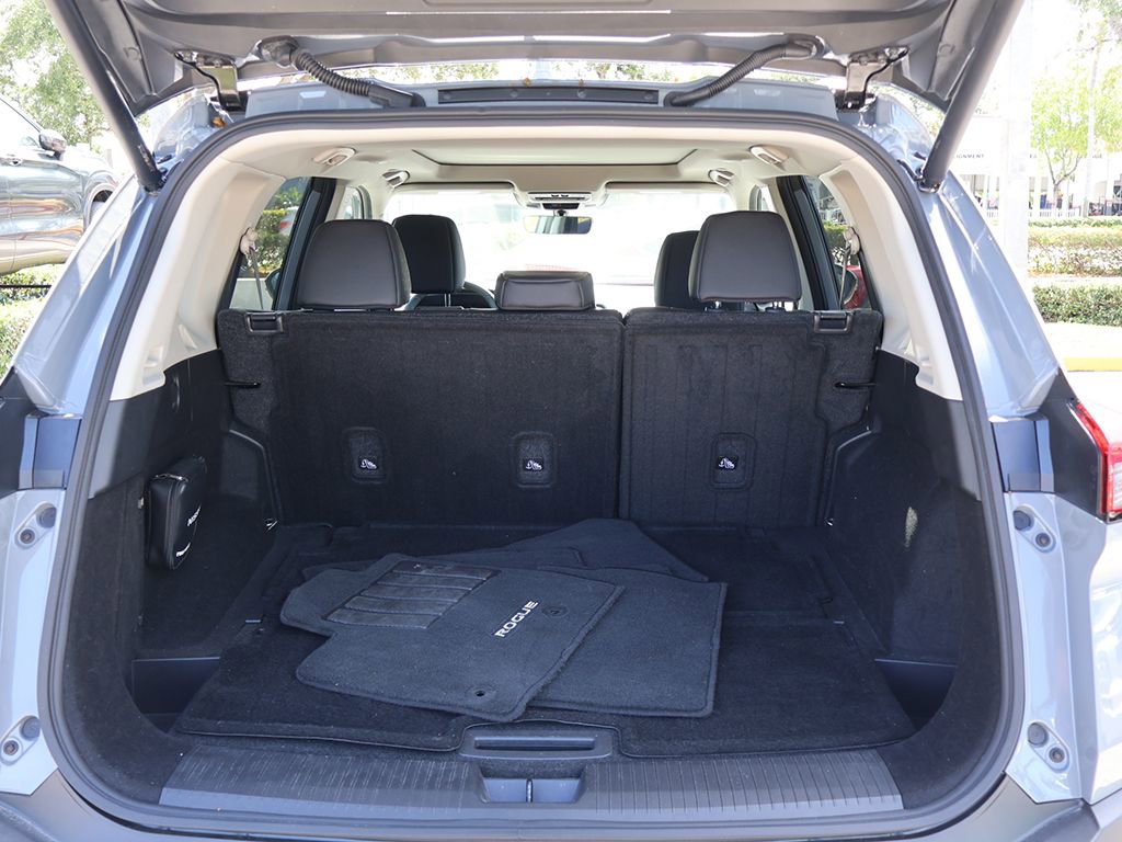 Used 2023 Nissan Rogue SL FWD image 18