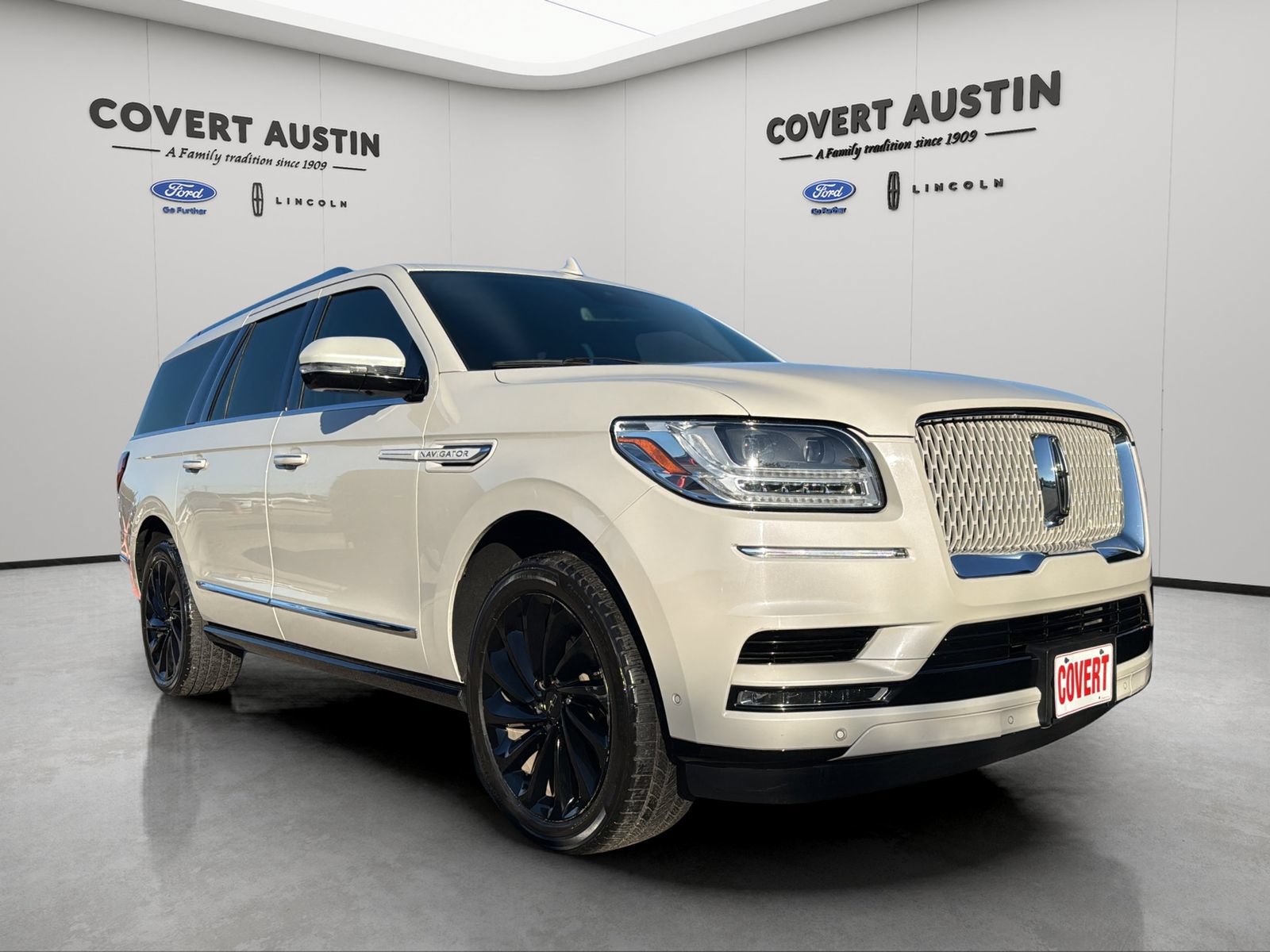 Used 2021 Lincoln Navigator L Reserve AWD/4WD image 7