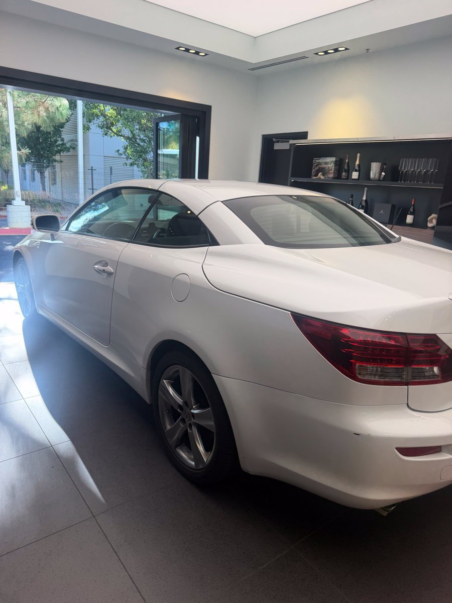 Used 2014 Lexus IS 250C w/ Navigation System Package RWD image 6