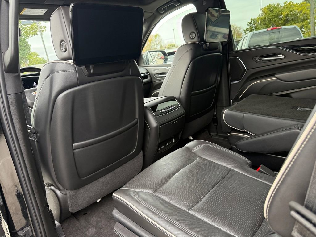 Used 2023 Cadillac Escalade Sport image 39