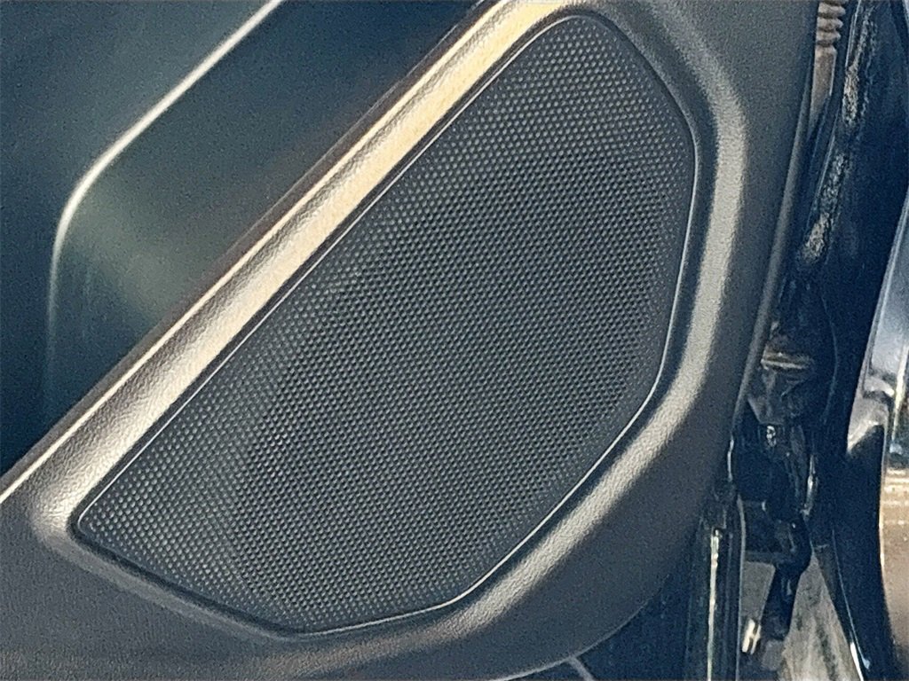 Used 2022 Ford Explorer Limited image 19