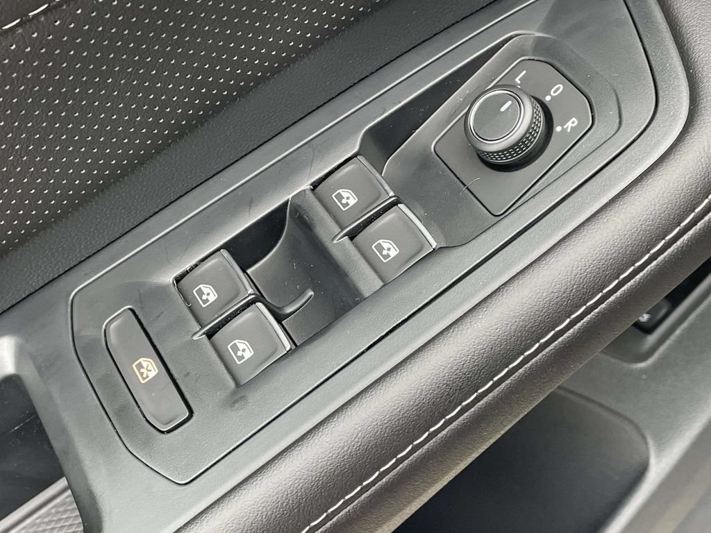 New 2026 Volkswagen Atlas SE FWD image 18