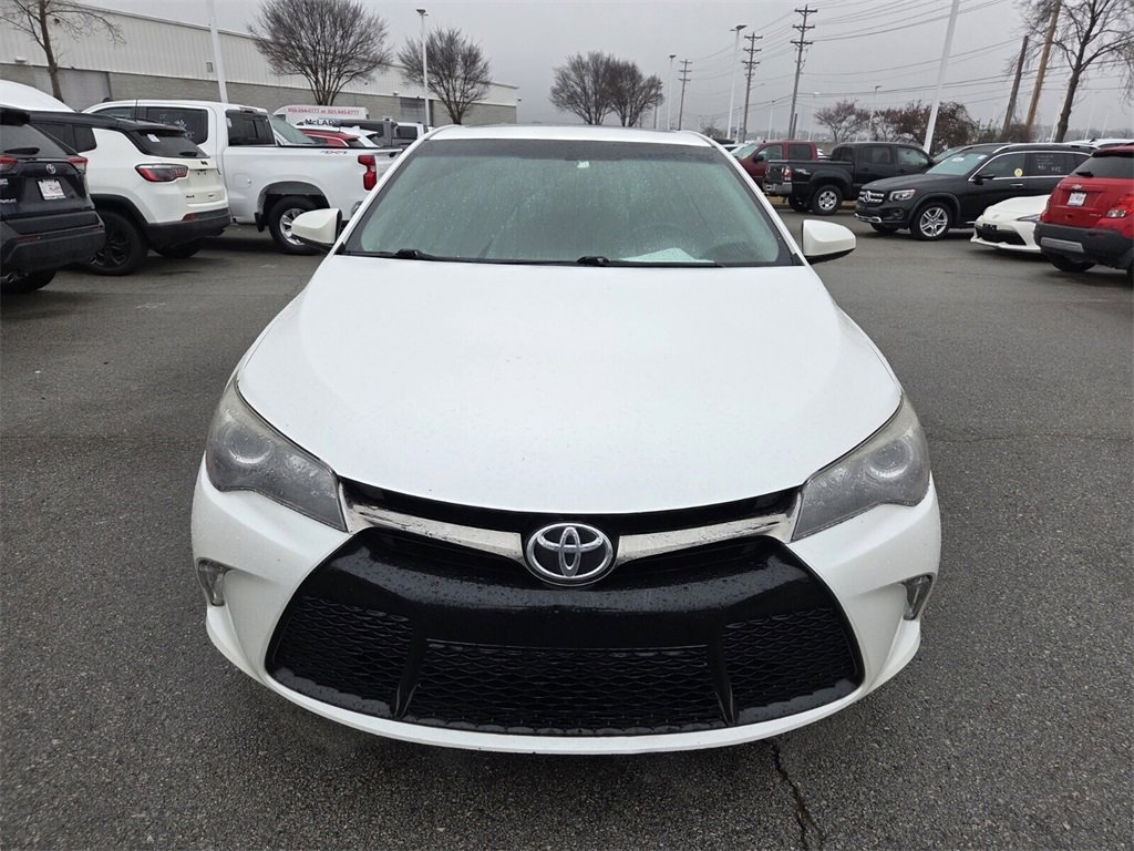 Used 2017 Toyota Camry XSE w/ Moonroof Package image 2