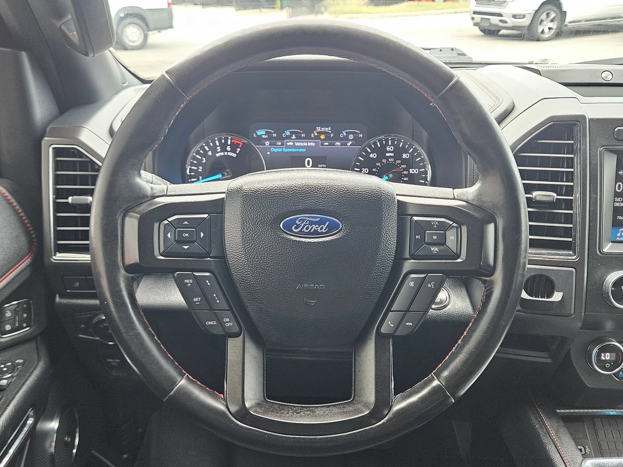 Used 2019 Ford Expedition Limited w/ Equipment Group 303A AWD/4WD image 15