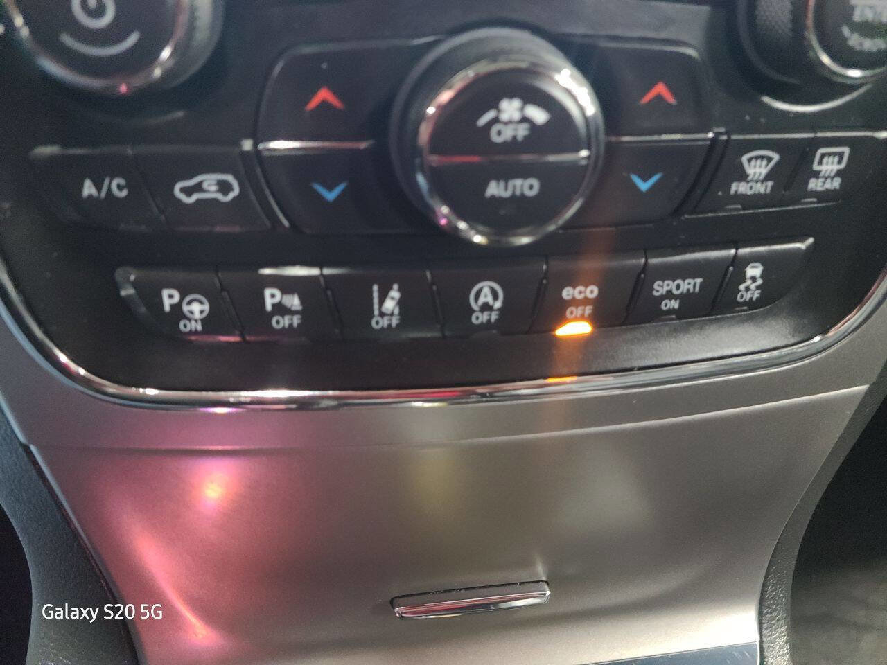 Used 2018 Jeep Grand Cherokee Overland image 43