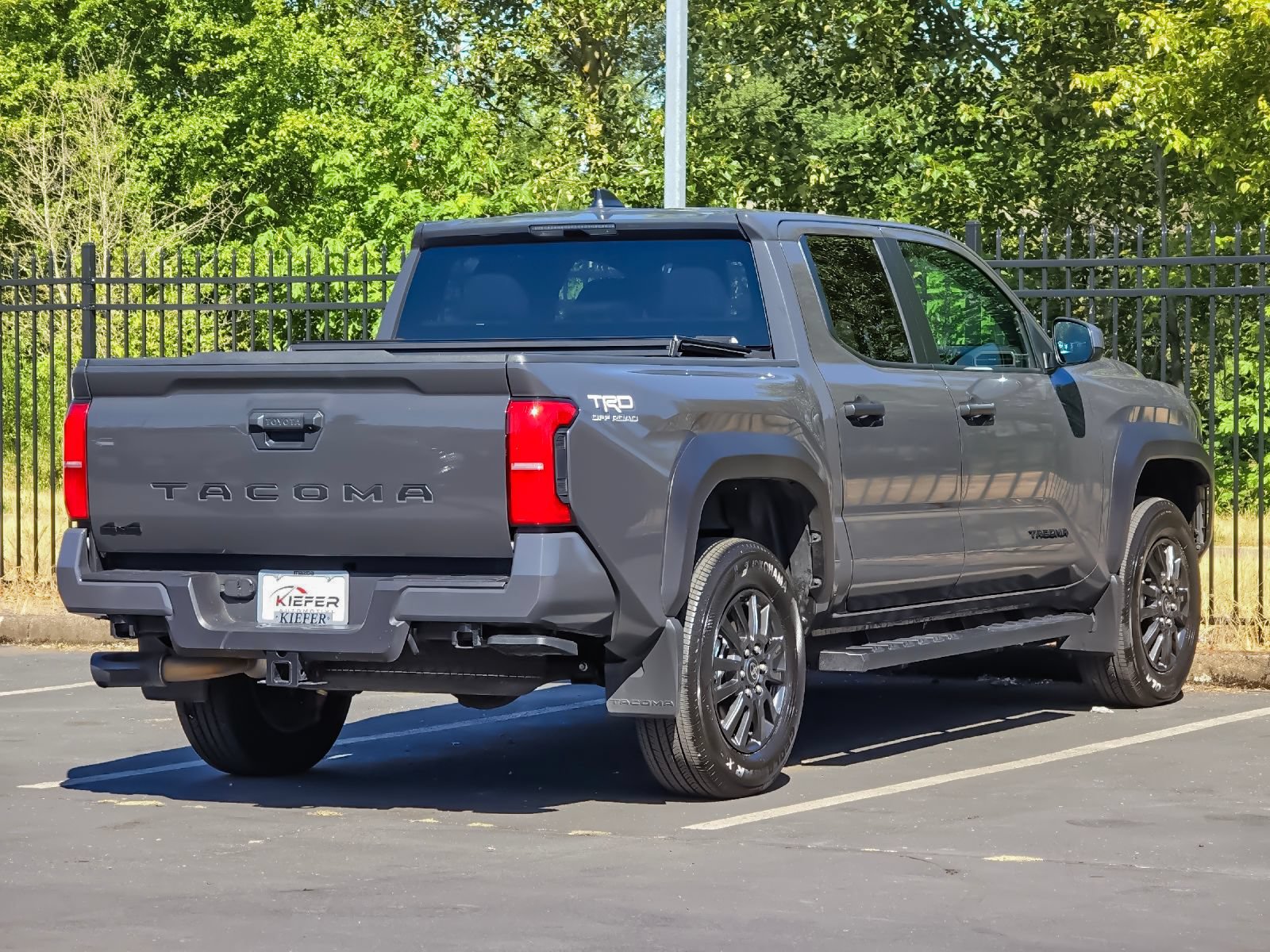 Used 2025 Toyota Tacoma TRD Off-Road AWD/4WD image 3