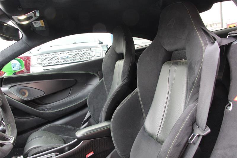 Used 2016 McLaren 570S Coupe image 21