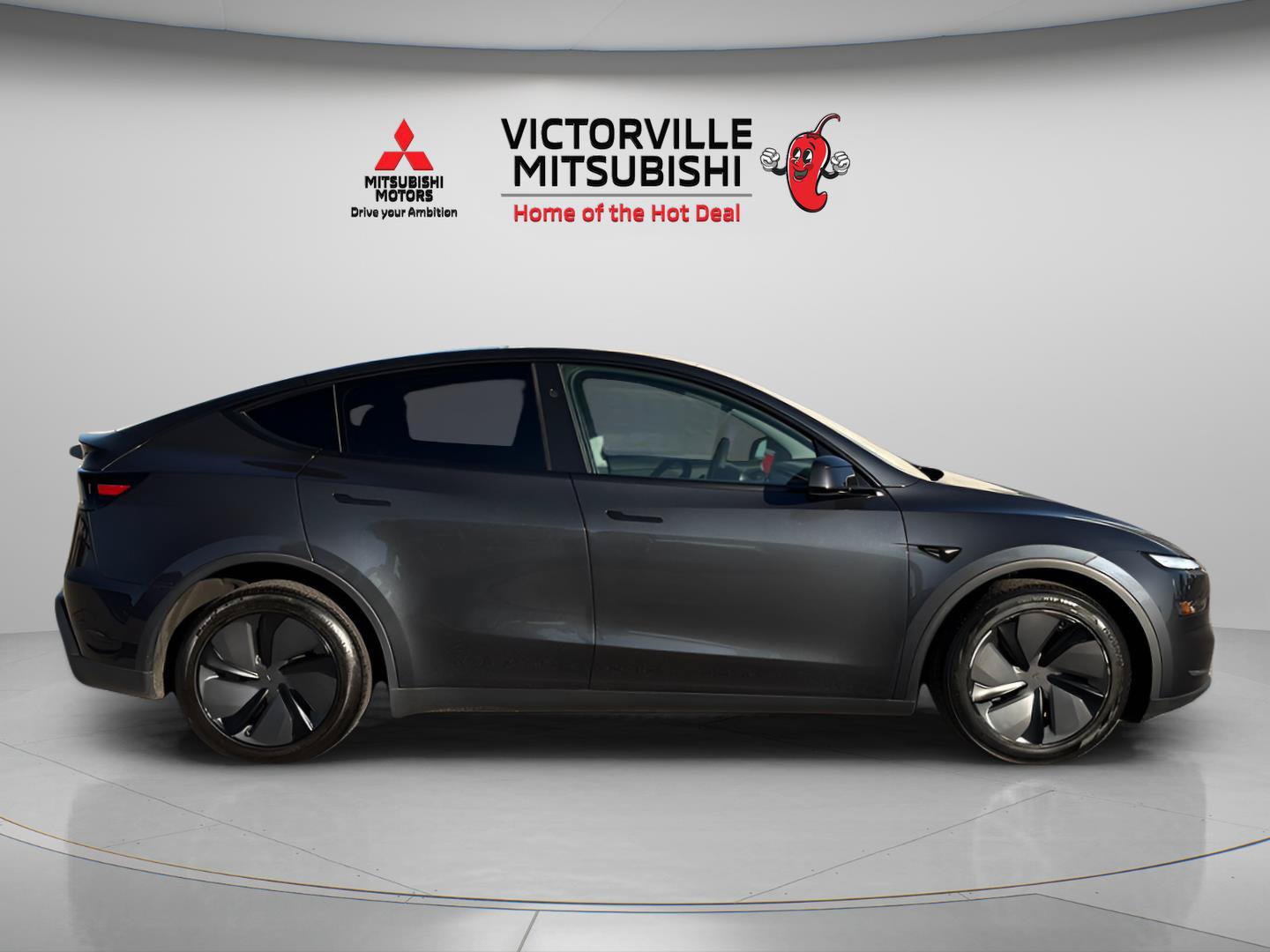 Used 2026 Tesla Model Y 2WD image 8
