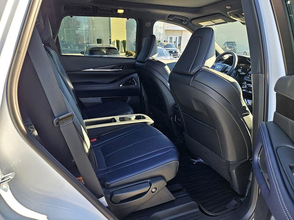 New 2026 INFINITI QX60 Sport image 15