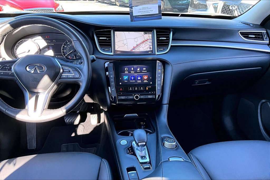 Used 2019 INFINITI QX50 Luxe w/ Navigation Package FWD image 8