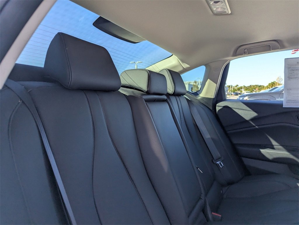 Used 2023 Acura TLX image 14