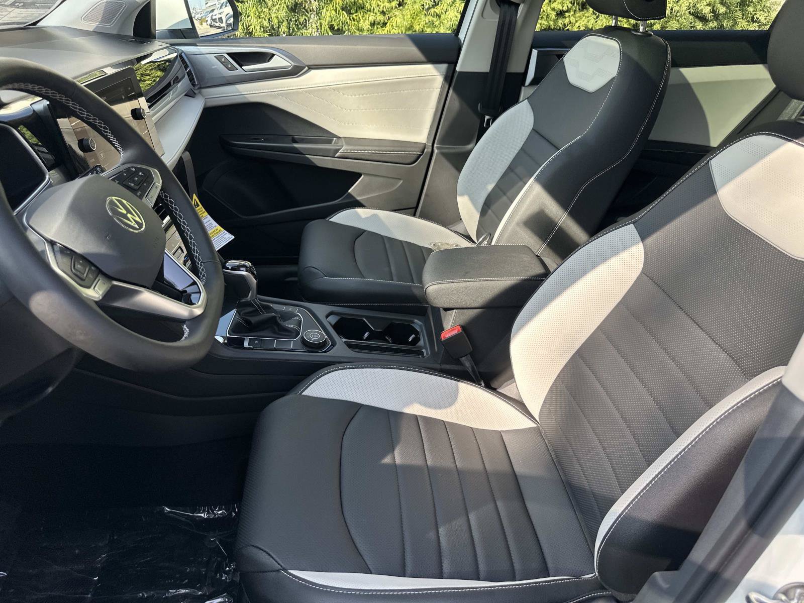 New 2027 Volkswagen Taos SEL AWD/4WD image 24