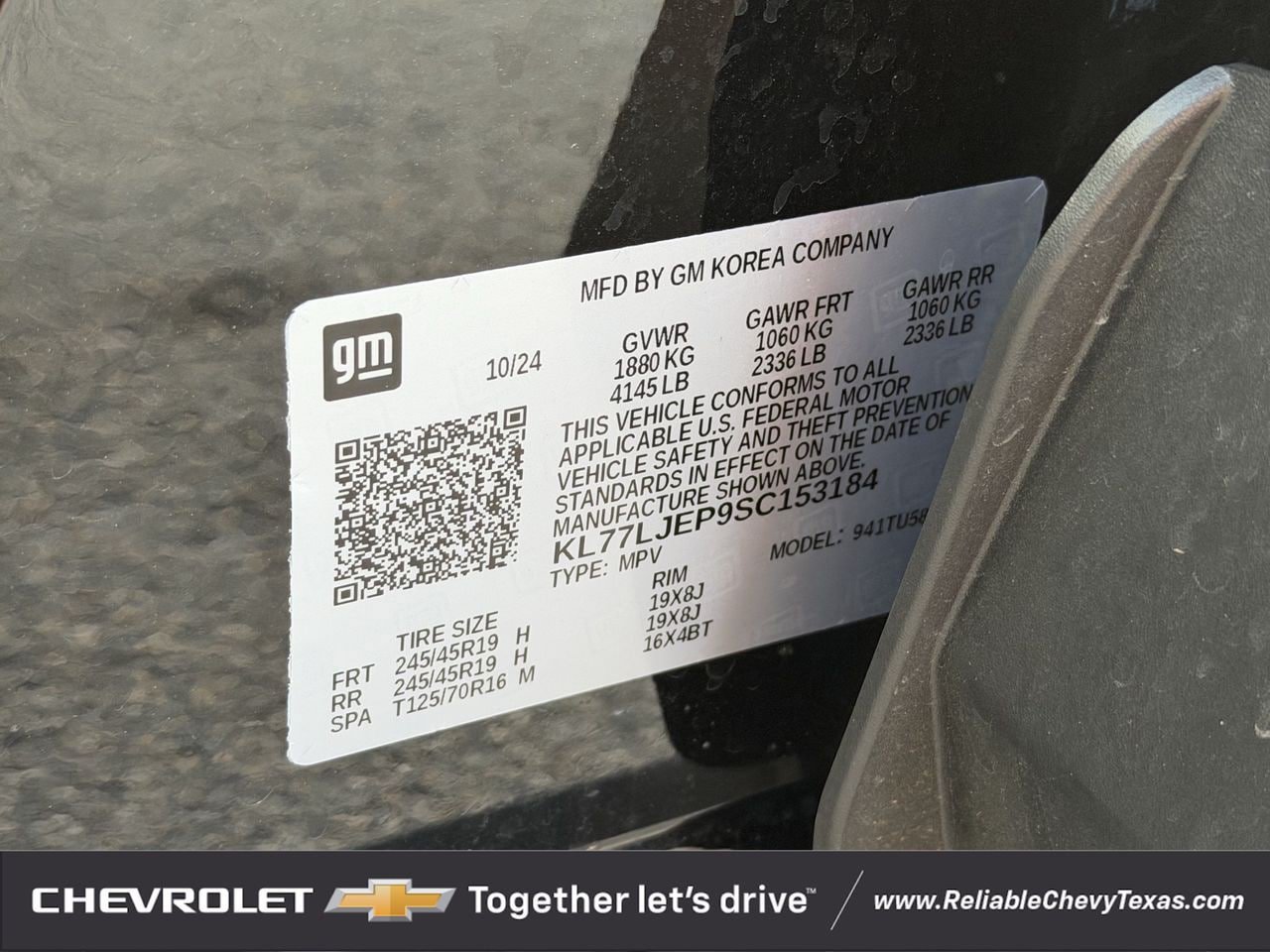 Used 2025 Chevrolet Trax RS w/ Sunroof Package FWD image 34