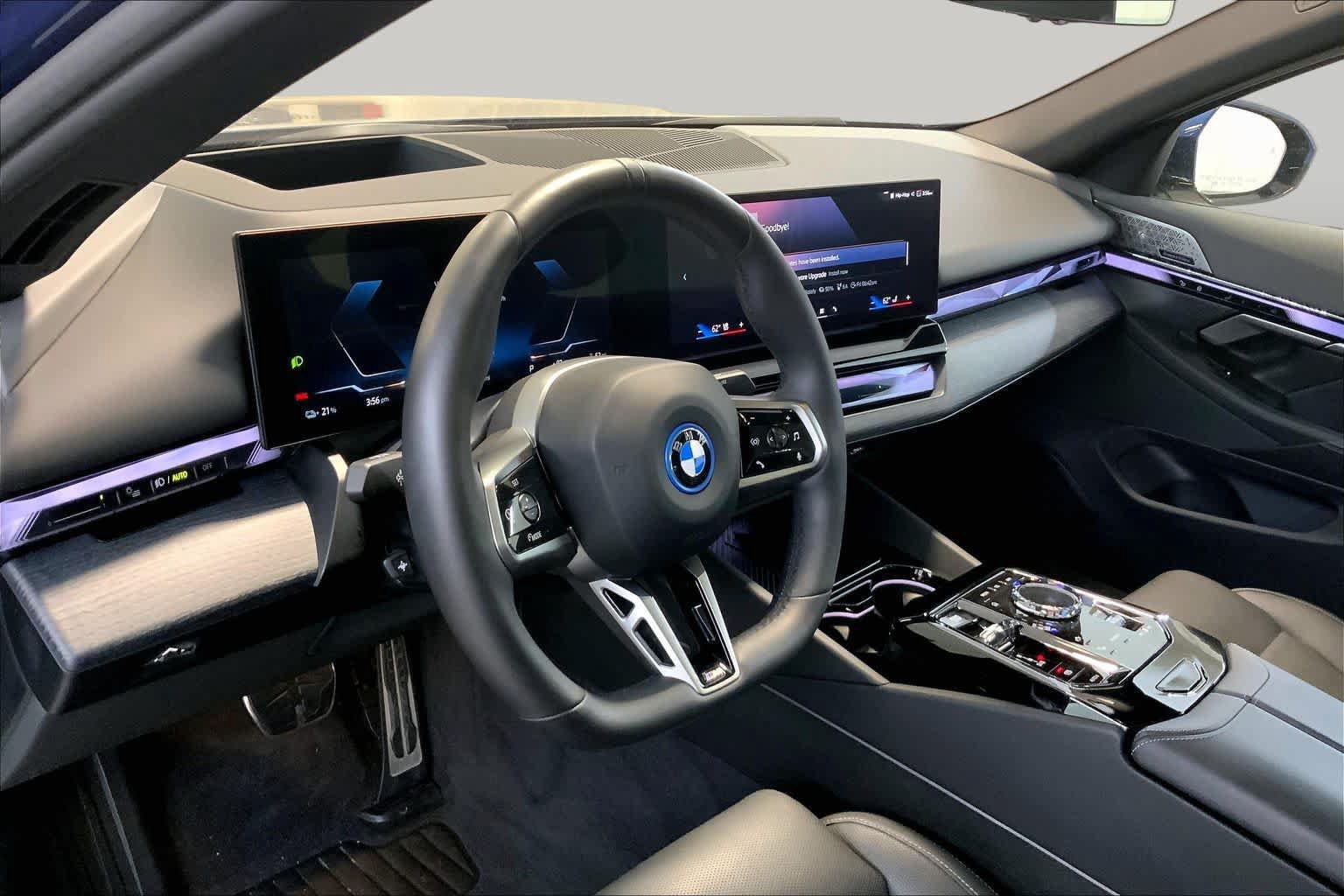 Used 2025 BMW i5 xDrive40 w/ Executive Package AWD/4WD image 17