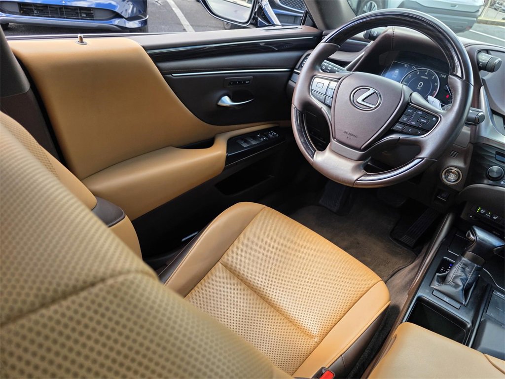 Used 2020 Lexus ES 350 w/ Premium Package image 28