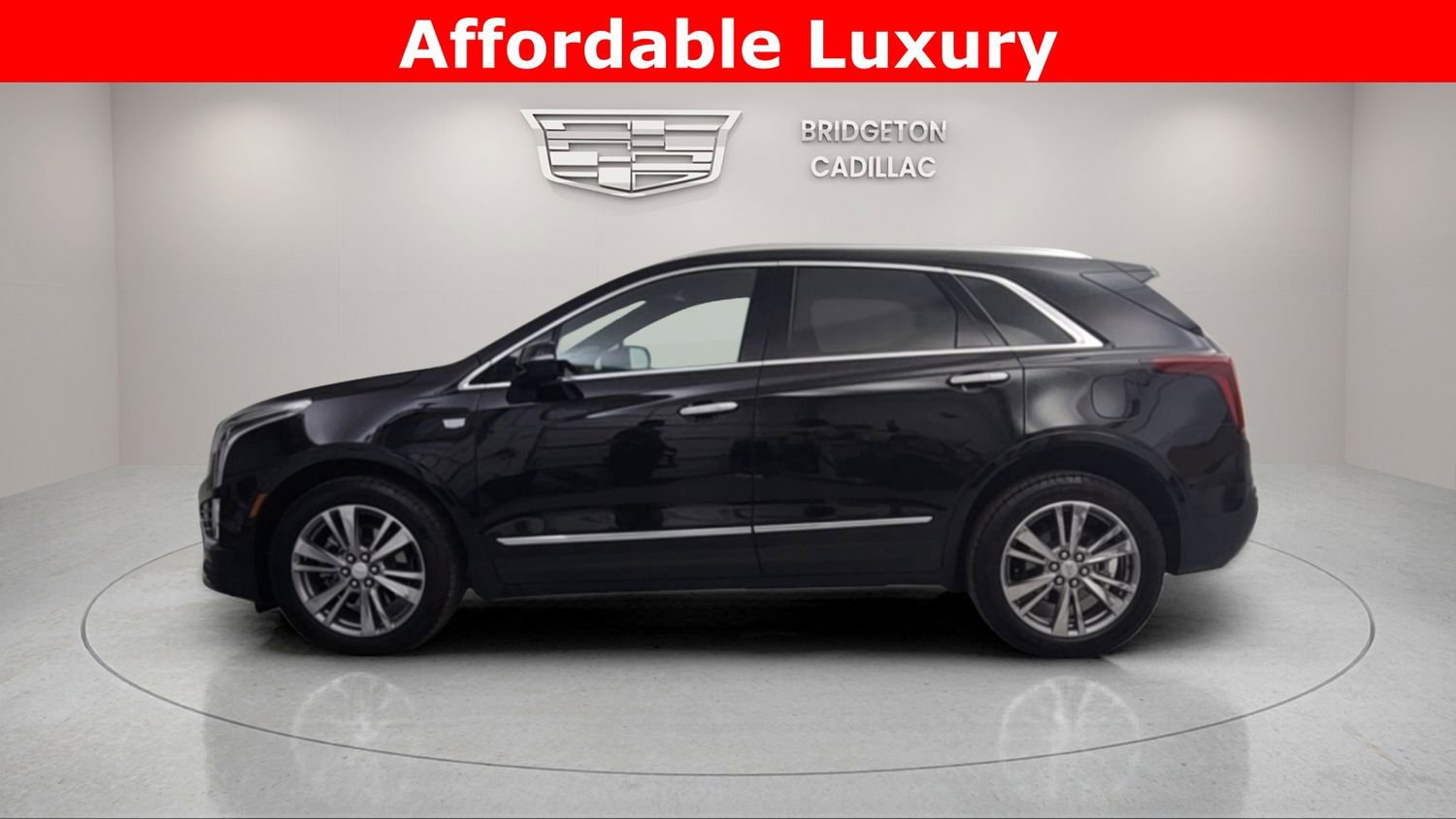 Used 2025 Cadillac XT5 Premium Luxury AWD/4WD image 4