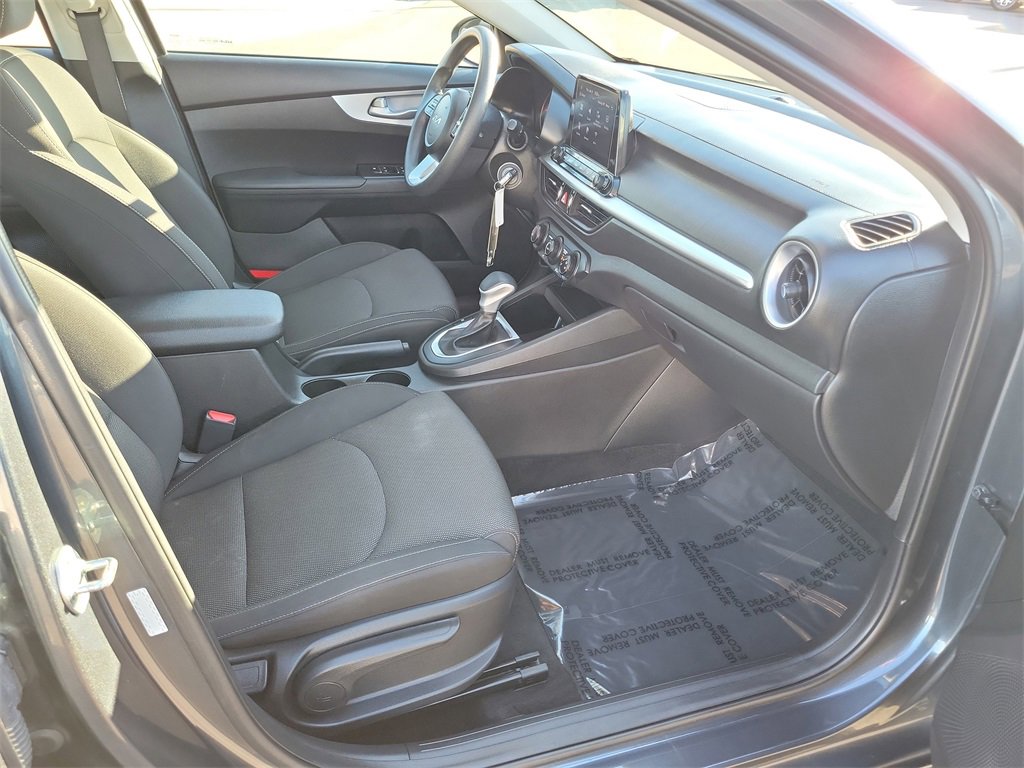 Used 2023 Kia Forte LXS image 14
