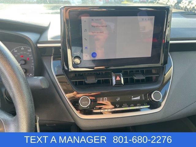 Used 2025 Toyota Corolla LE FWD image 15