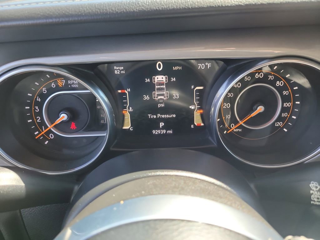 Used 2019 Jeep Wrangler Unlimited Sahara image 33