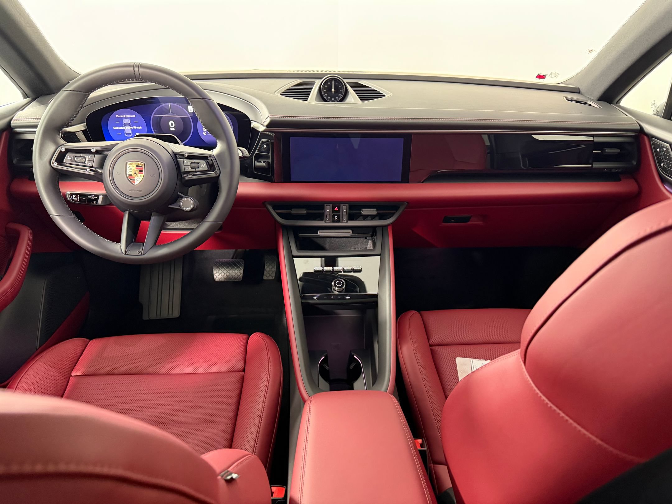 Certified 2026 Porsche Macan Electric RWD image 20