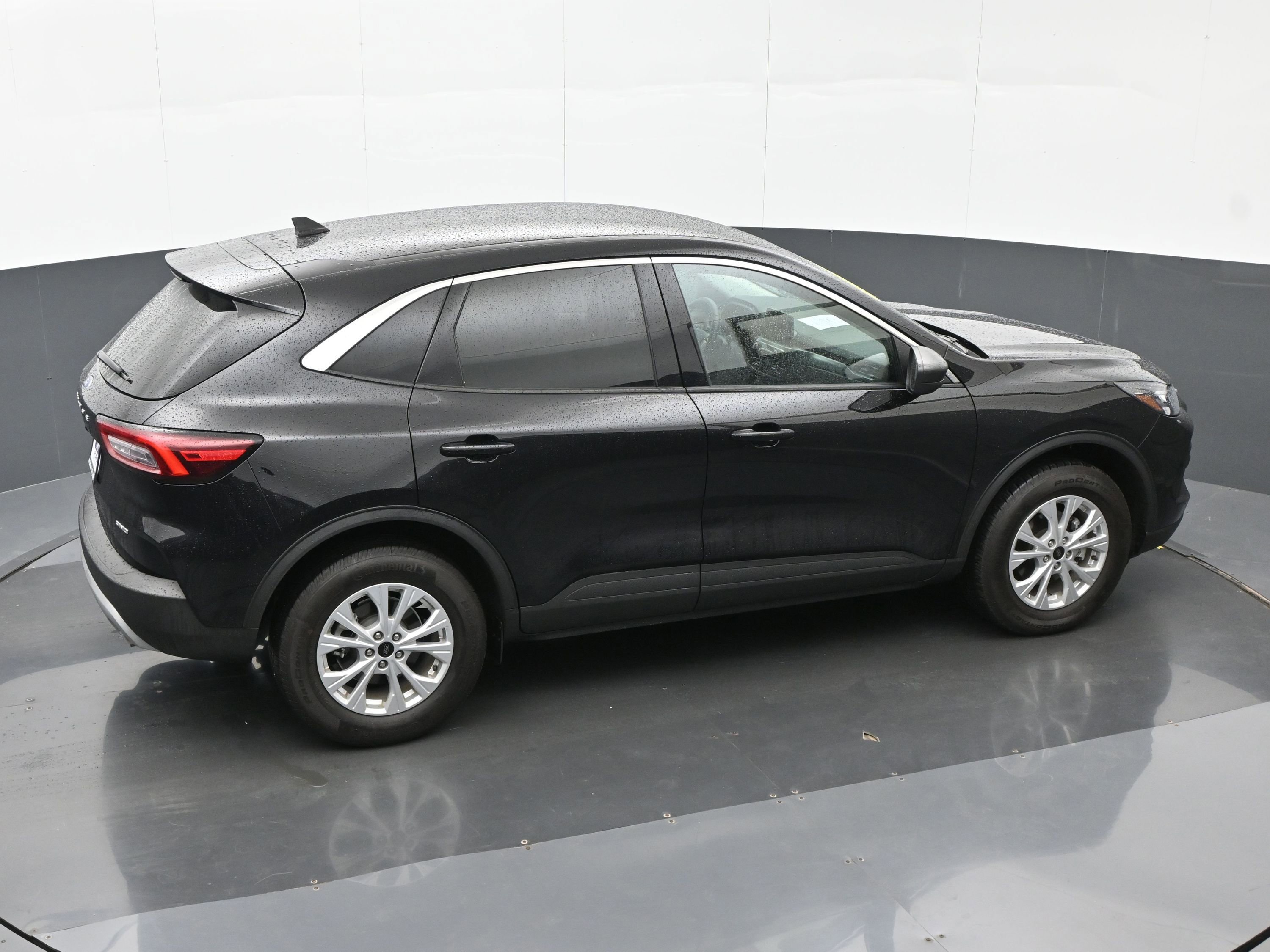 Used 2024 Ford Escape Active AWD/4WD image 31