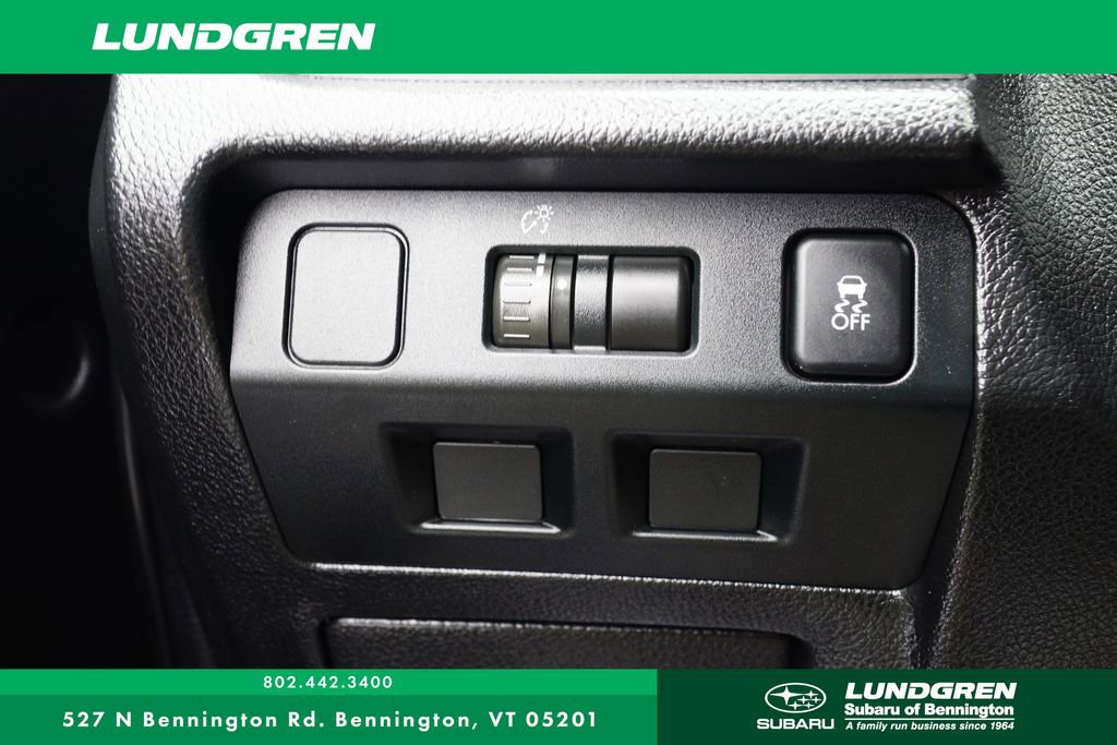 Used 2015 Subaru Forester 2.5i Premium w/ All-Weather Package image 12