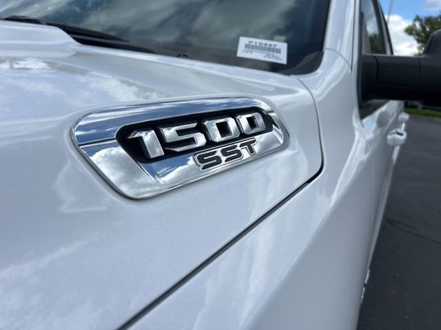 Used 2025 RAM 1500 Big Horn AWD/4WD image 15
