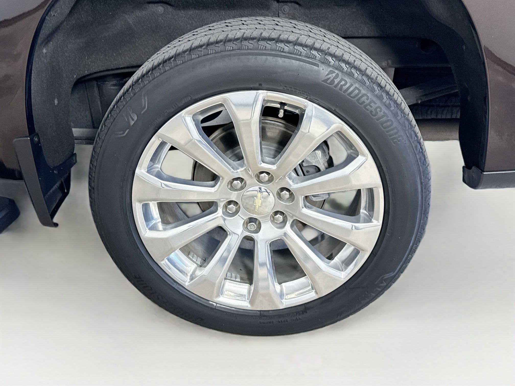 Used 2019 Chevrolet Silverado 1500 High Country w/ Technology Package RWD image 34