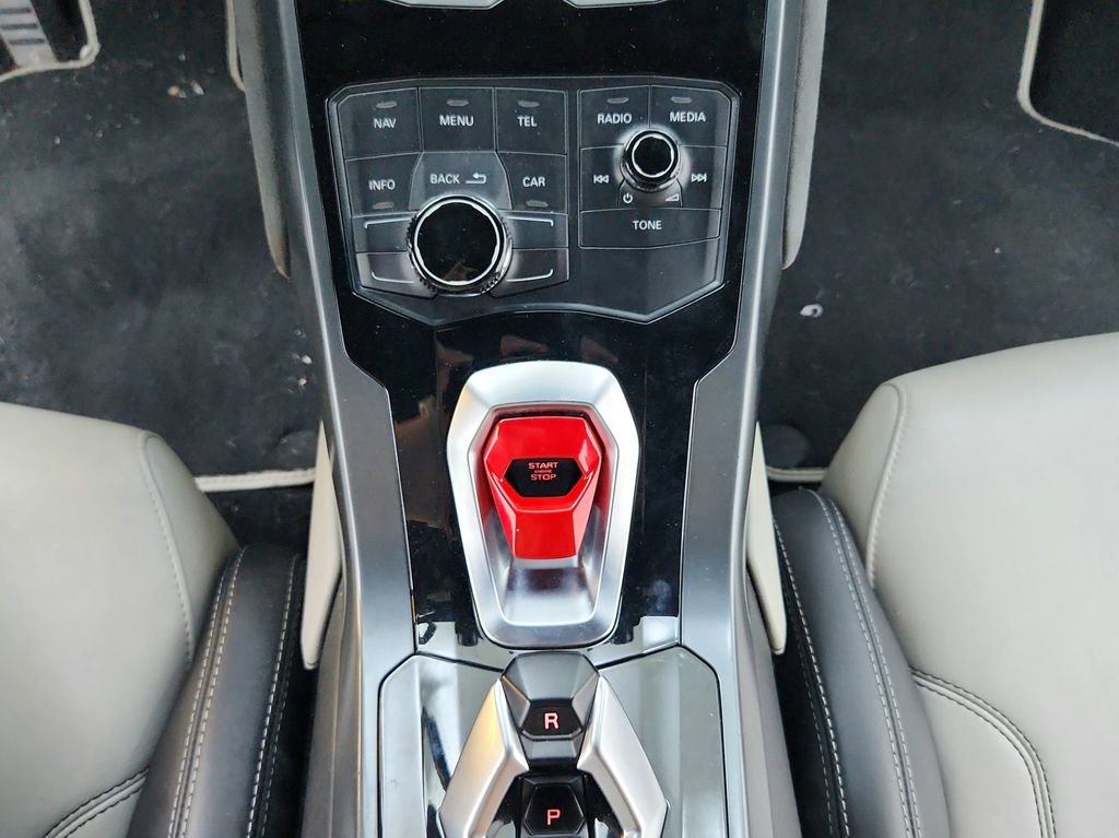 Used 2015 Lamborghini Huracan LP 610-4 image 31