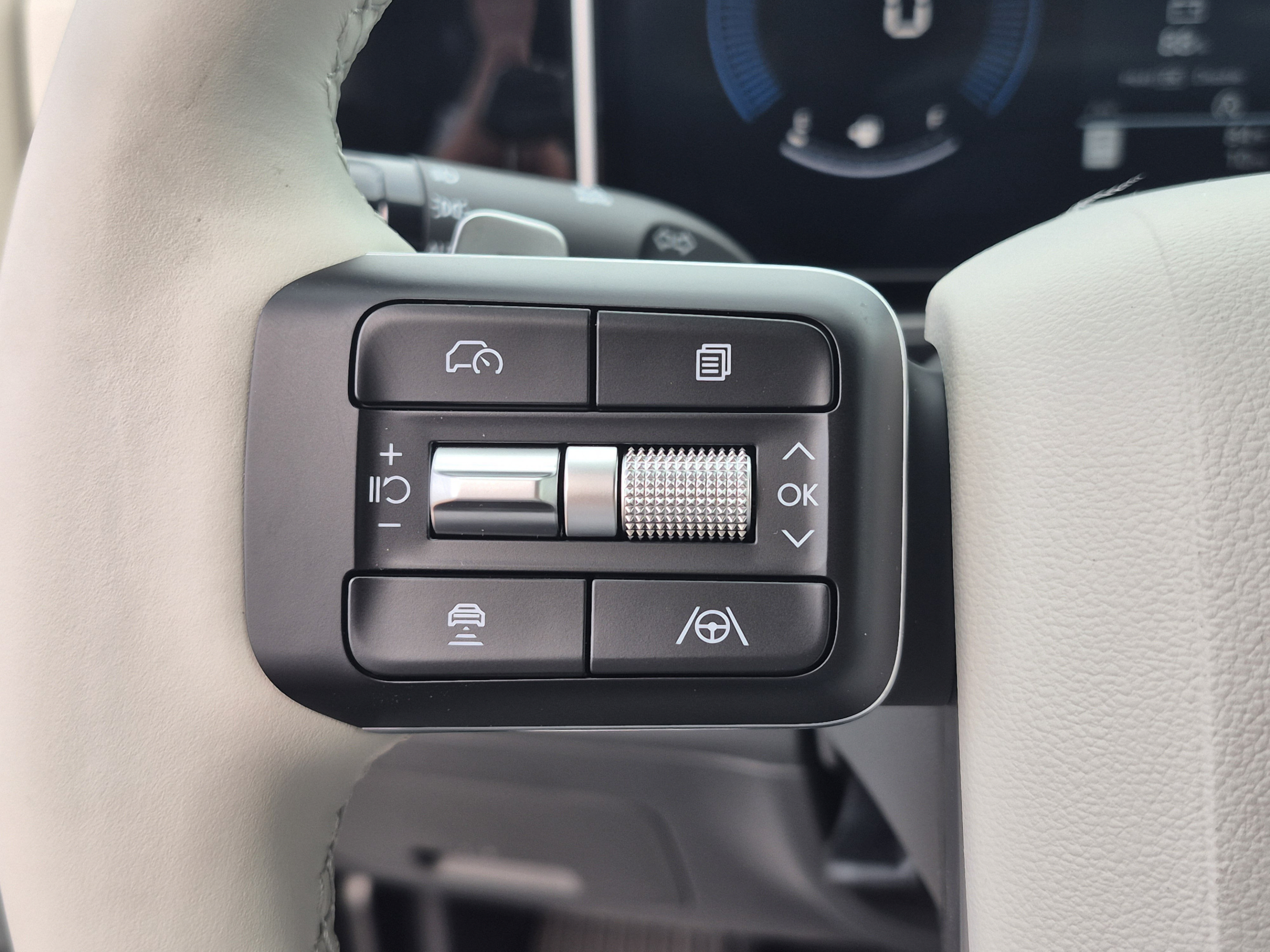 New 2027 Hyundai Santa Fe SE FWD image 31