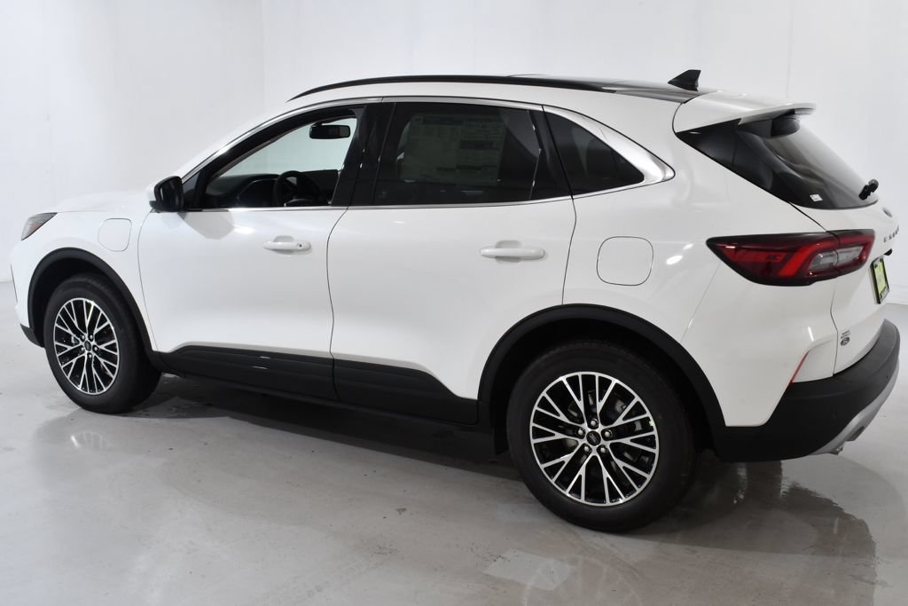 New 2025 Ford Escape SE w/ PHEV Premium Package FWD image 3