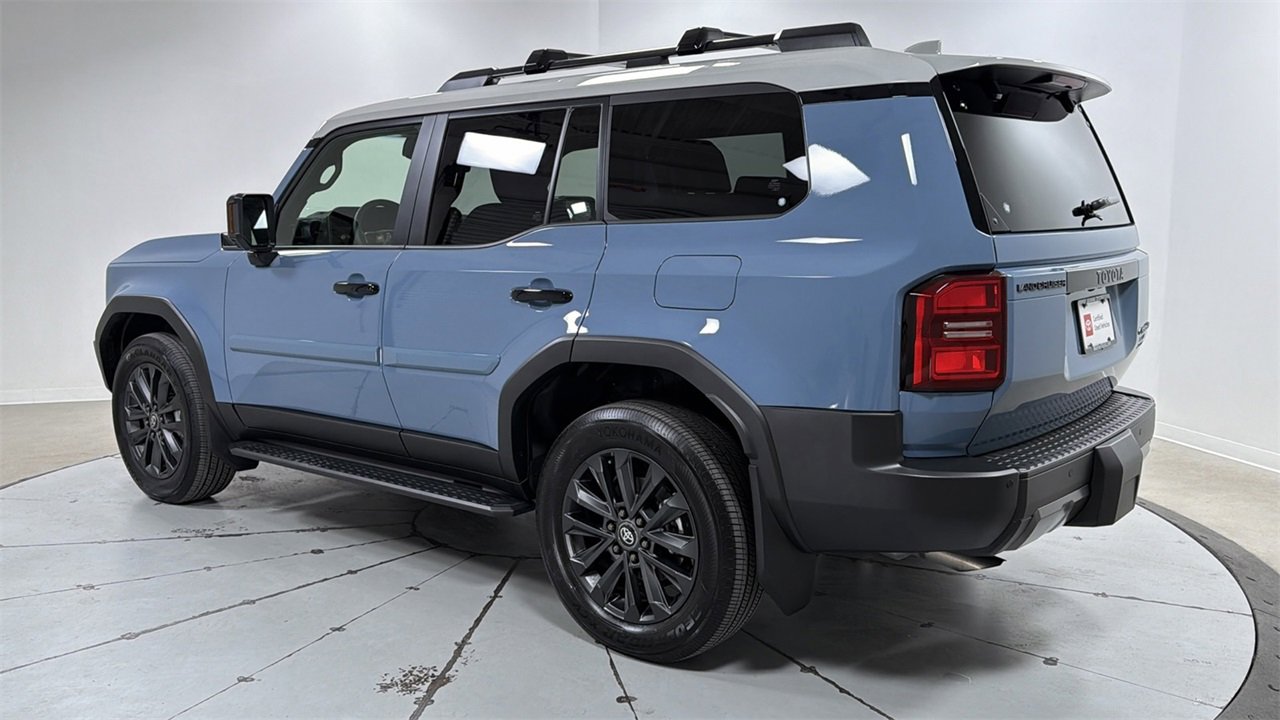 Used 2025 Toyota Land Cruiser image 7