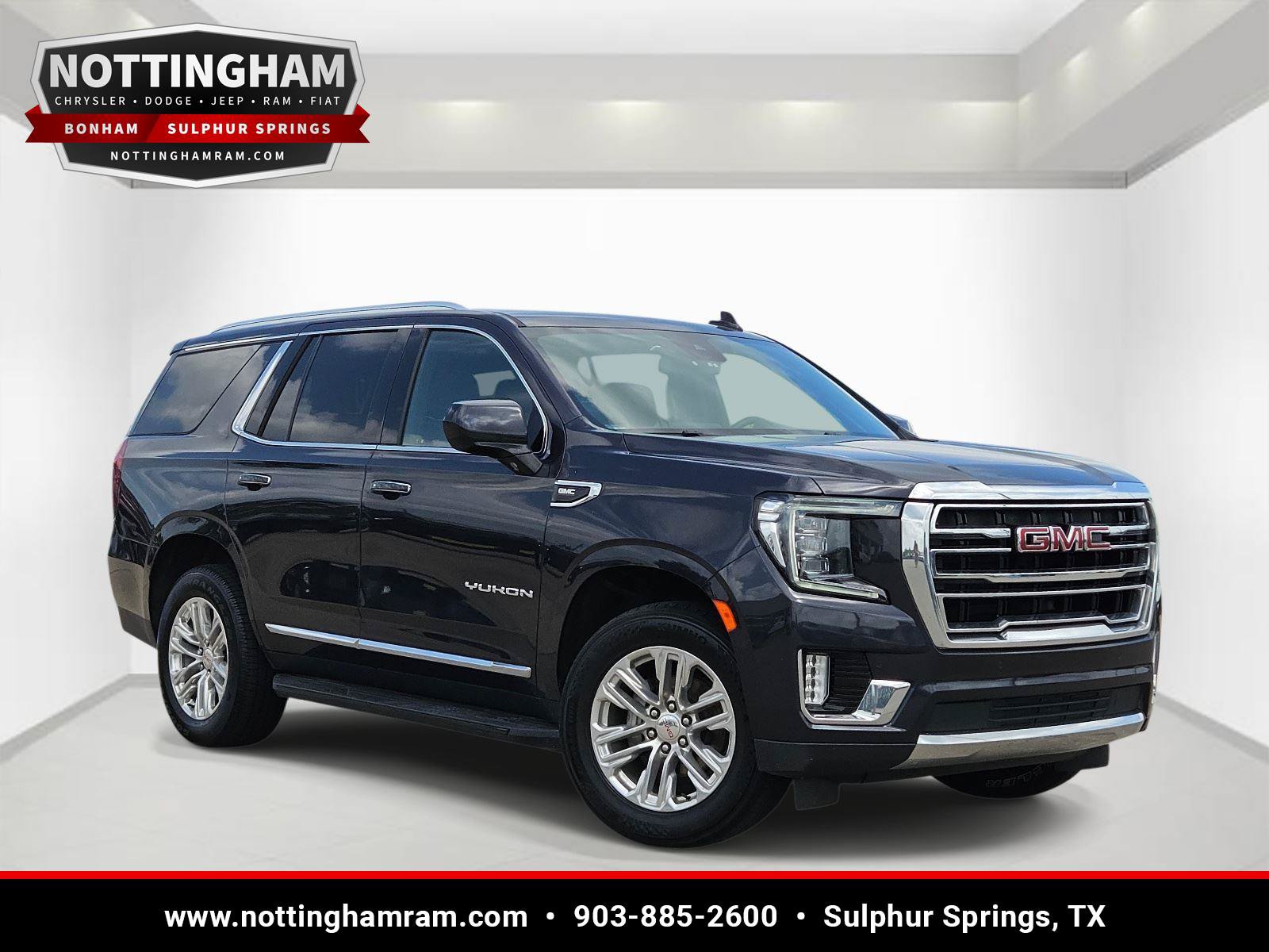 Used 2024 GMC Yukon SLT RWD image 1
