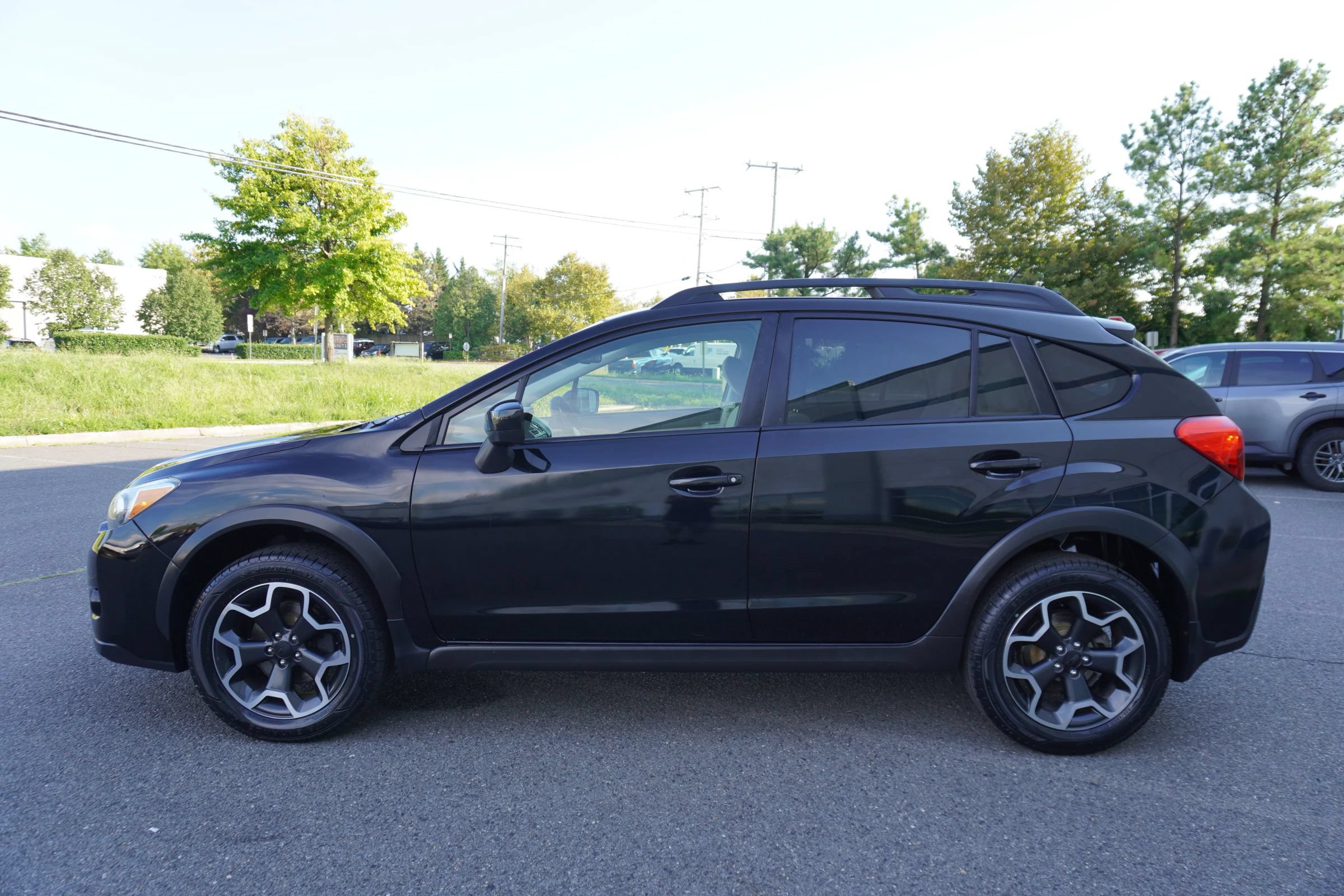 Used 2015 Subaru Crosstrek 2.0i Premium AWD/4WD image 4