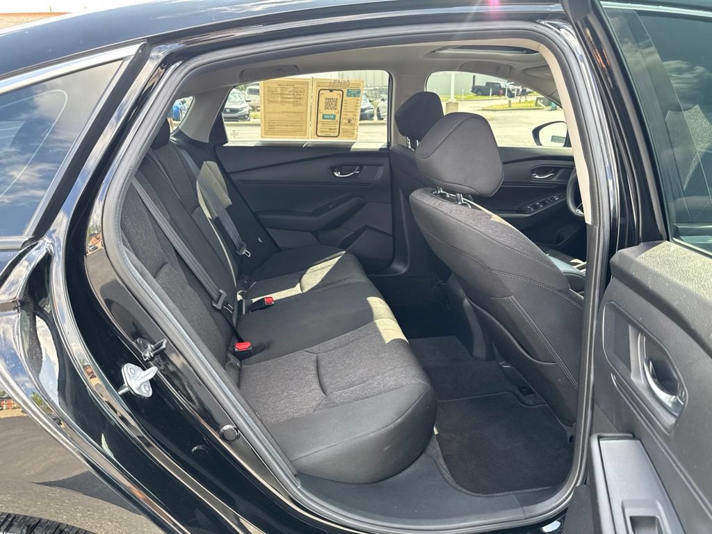 Used 2023 Honda Accord EX image 33