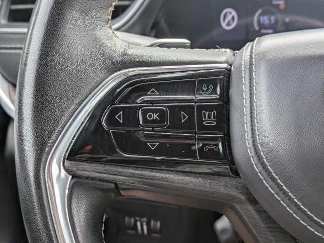 Used 2022 Jeep Grand Cherokee Overland AWD/4WD image 27