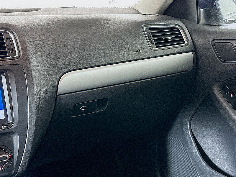 Used 2013 Volkswagen Jetta SE image 21